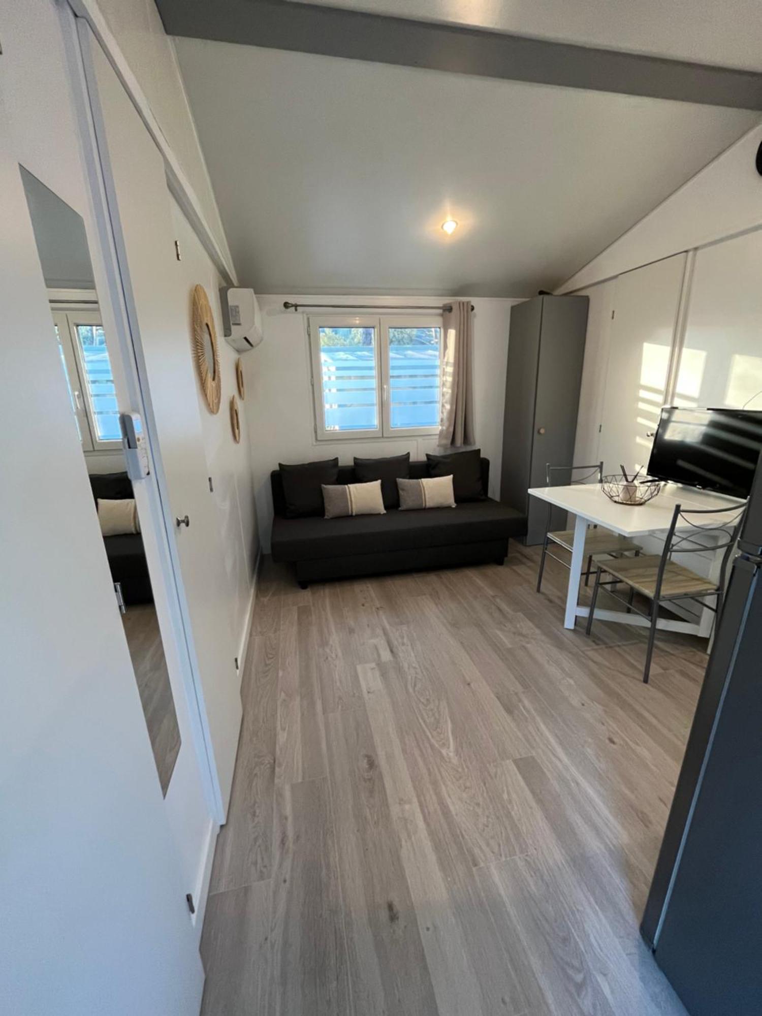 Mobil-Home Camping Oasis Roquebrune-sur Argens Exterior foto